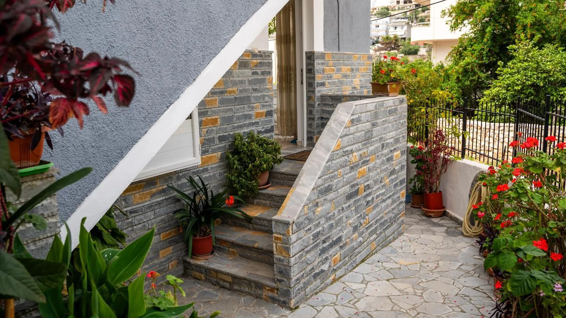 Kris Vacations In Saranda Apartment 0*, Sarande Albania