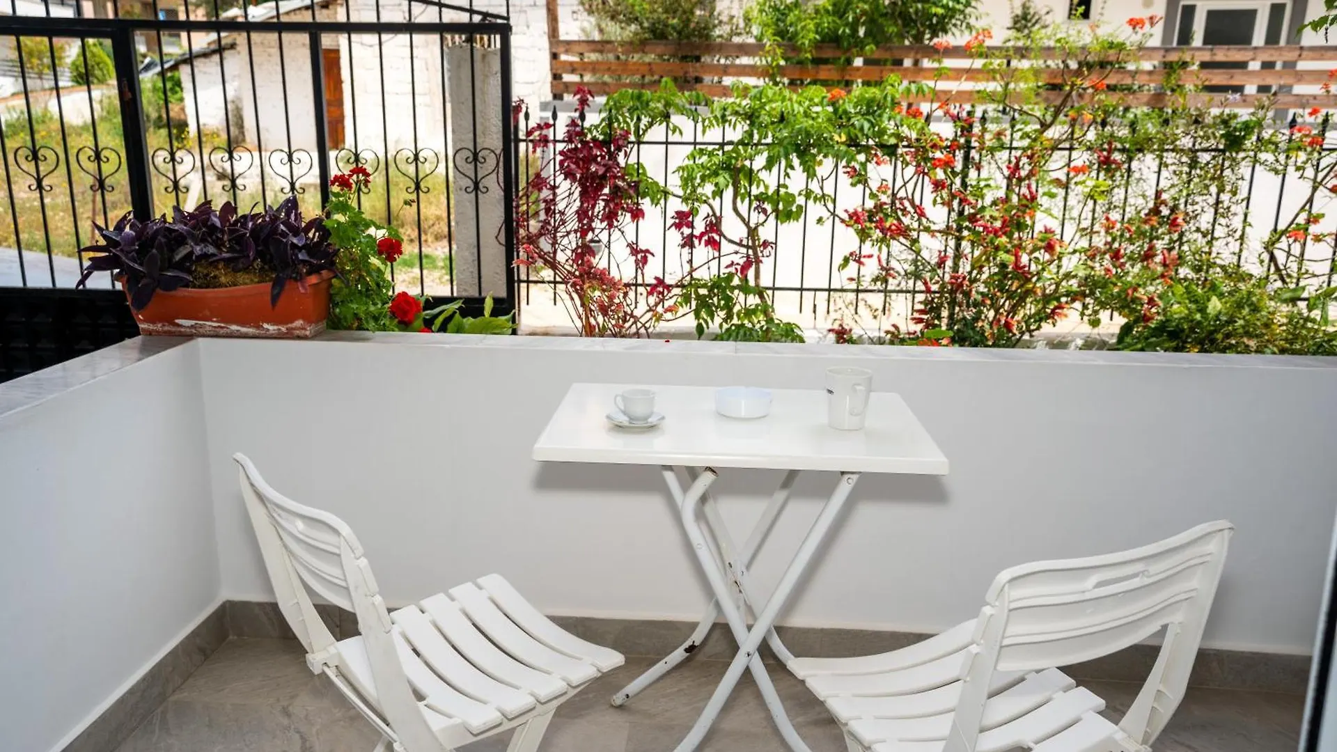 Kris Vacations In Saranda Apartment Albania